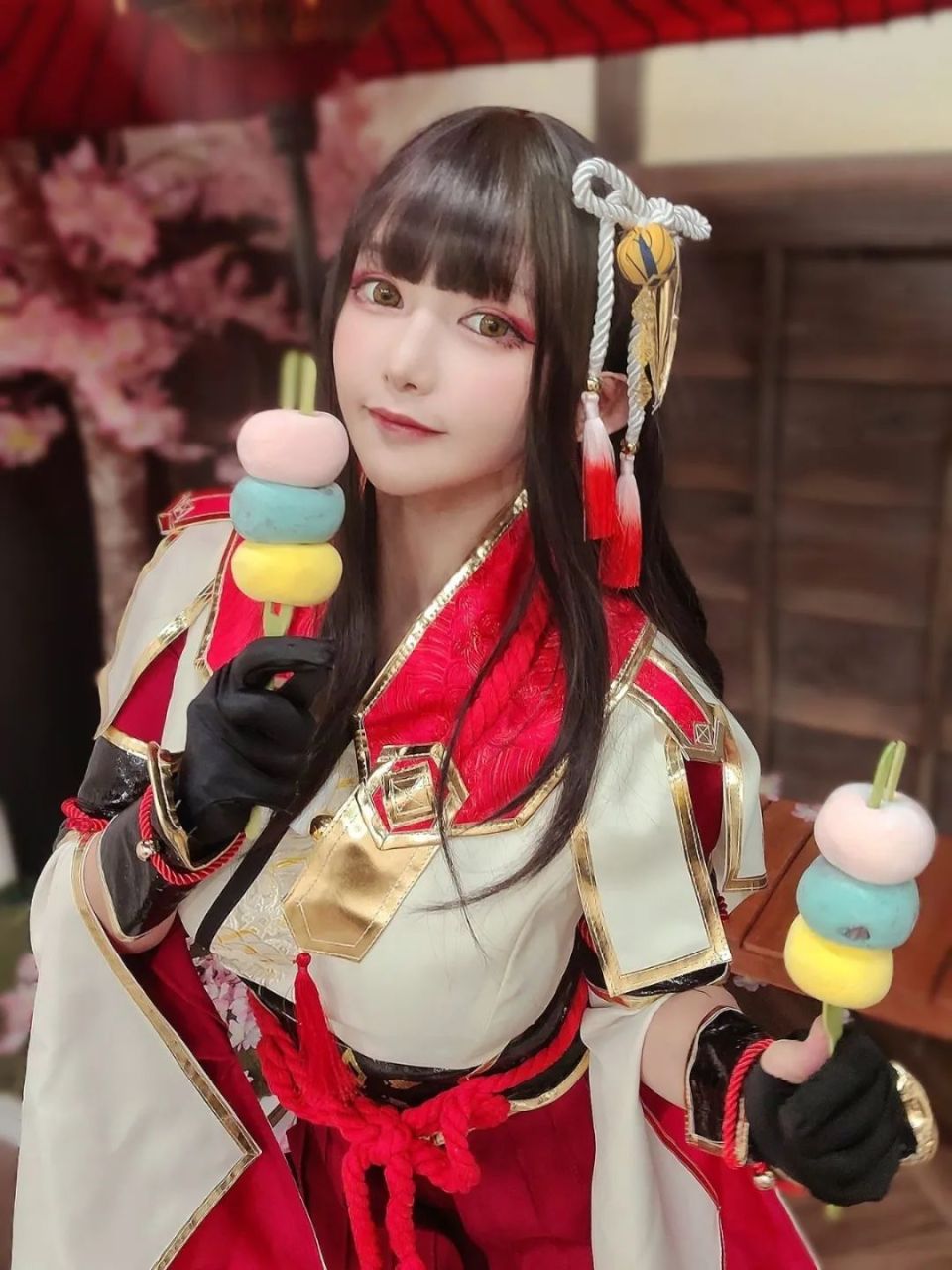 漂亮小姐姐cos图赏:身材完美还原角色 甜美感十足