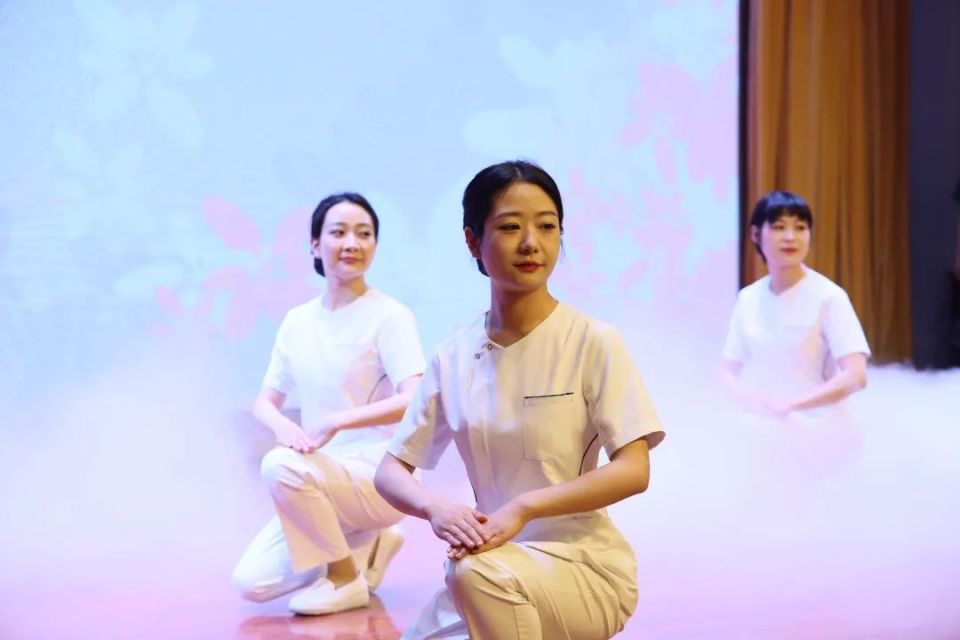 又一批护士脱帽了,换装后真清爽!你们医院呢?