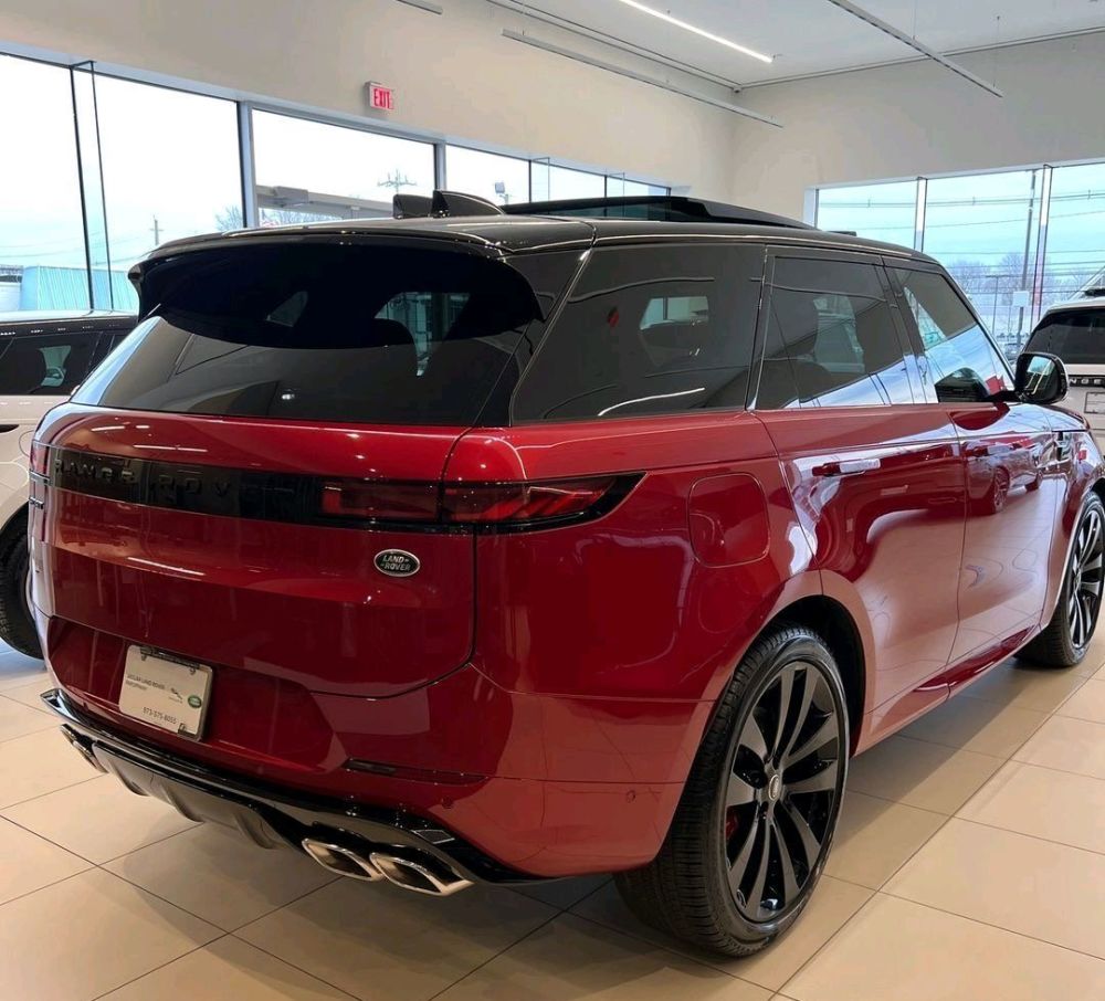 2023路虎揽胜运动:整体感更强,漆面配色更丰富,两款引擎 四驱_腾讯