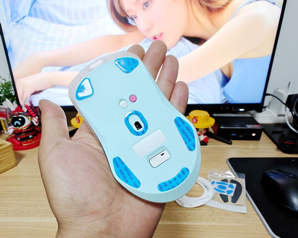 有颜有料,精致小手玩家最爱,雷柏vt9 air双模无线游戏鼠标体验