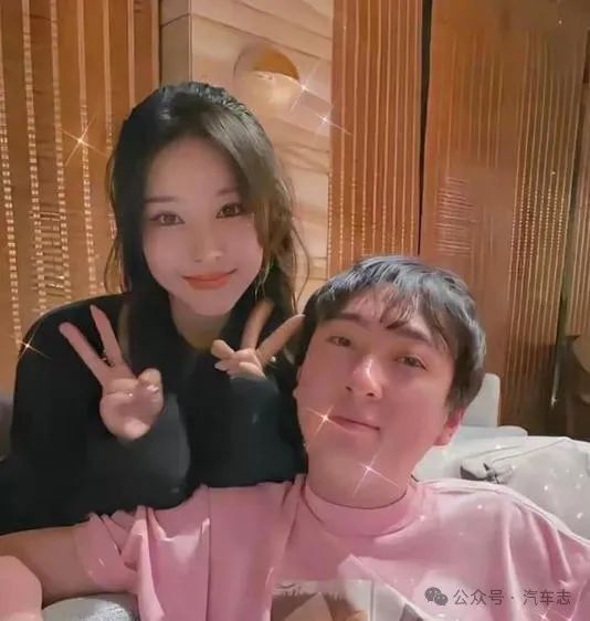 近期头条热搜,王思聪最近被前女友爆料了,除了指责王思聪种种不是之余