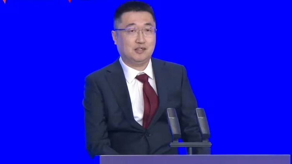英国金融时报：Shein创始人走出幕后，盛赞其中国根源_腾讯新闻