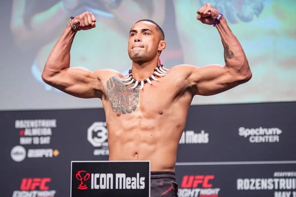 UFC 现役最长连胜纪录保持者：非冠军选手前四榜单_腾讯新闻