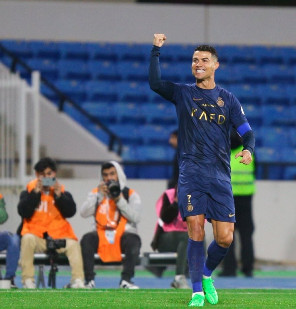 c罗生涯首次禁区外进球戴帽第7次连场上演帽子戏法