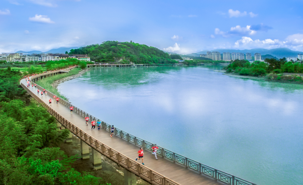 走进台州仙居县分享城镇化经验