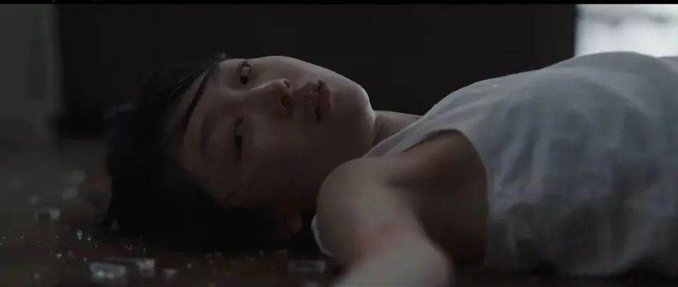 《朝云暮雨》:他们的命运,从不曾和风细雨