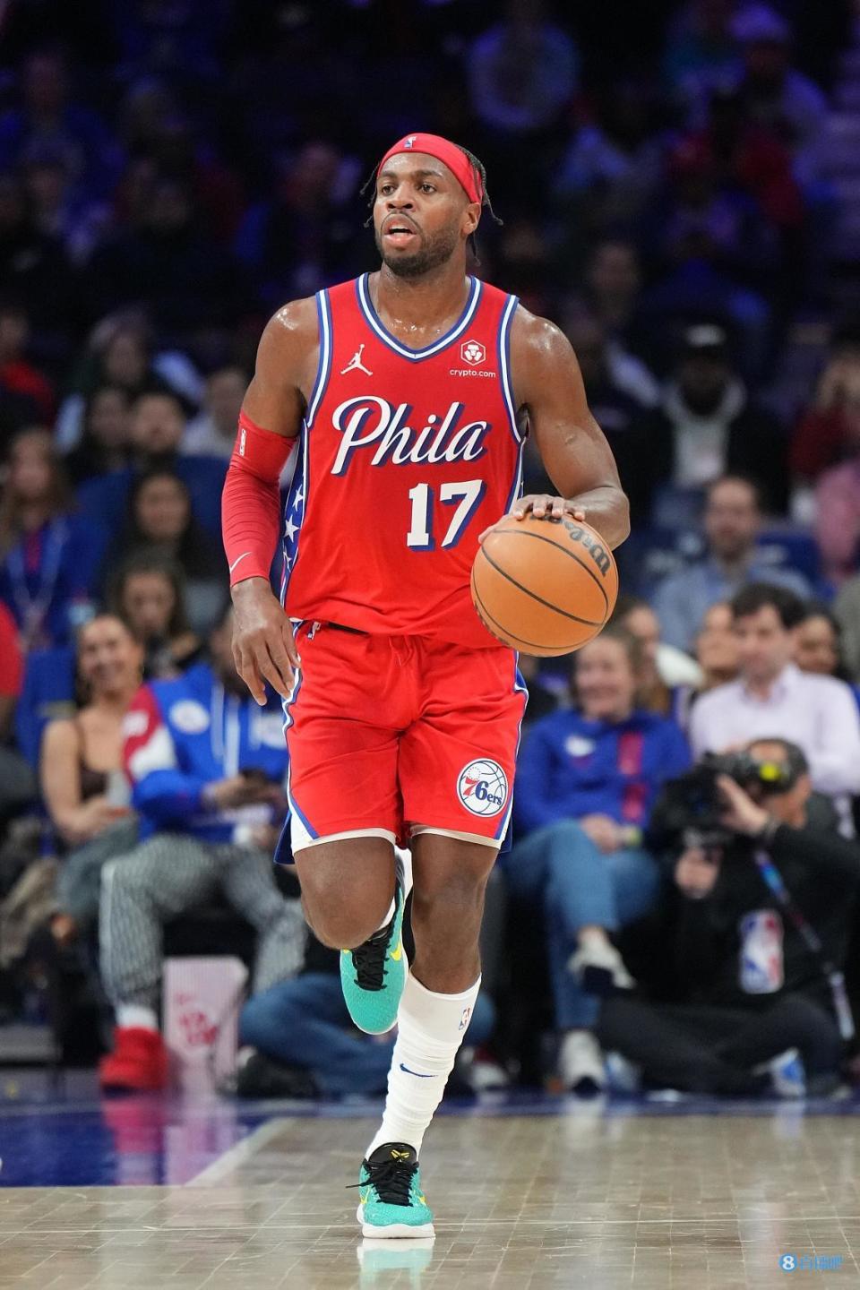 手感不错希尔德9中64记三分拿下16分7篮板