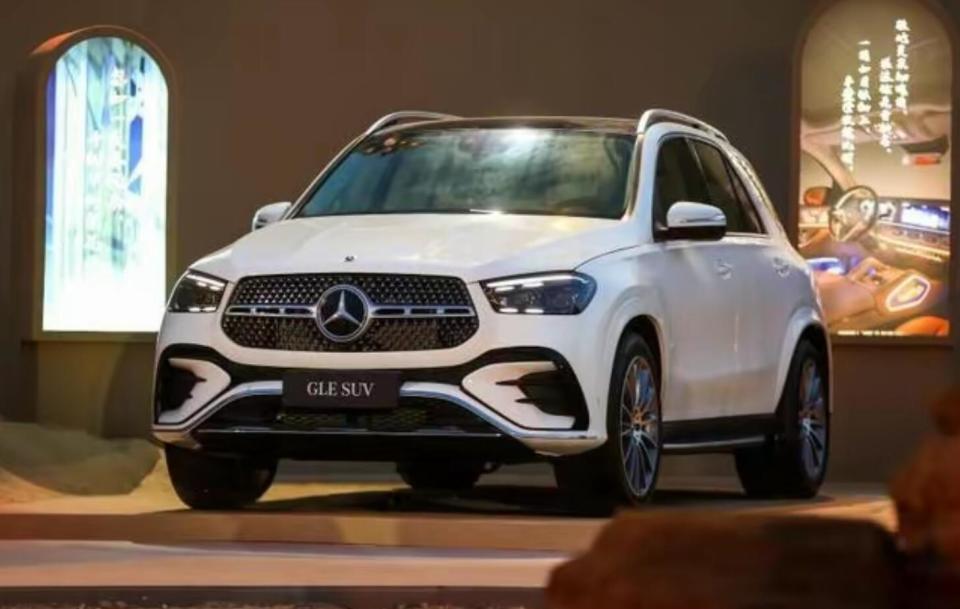 因行驶中熄火隐患奔驰召回部分车辆数量超6万台