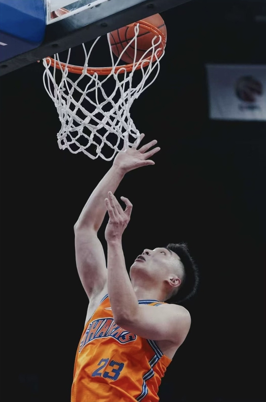 从上海滩最强高中生到大鲨鱼本土球员独苗，吴泽昊上演CBA职业生涯首秀