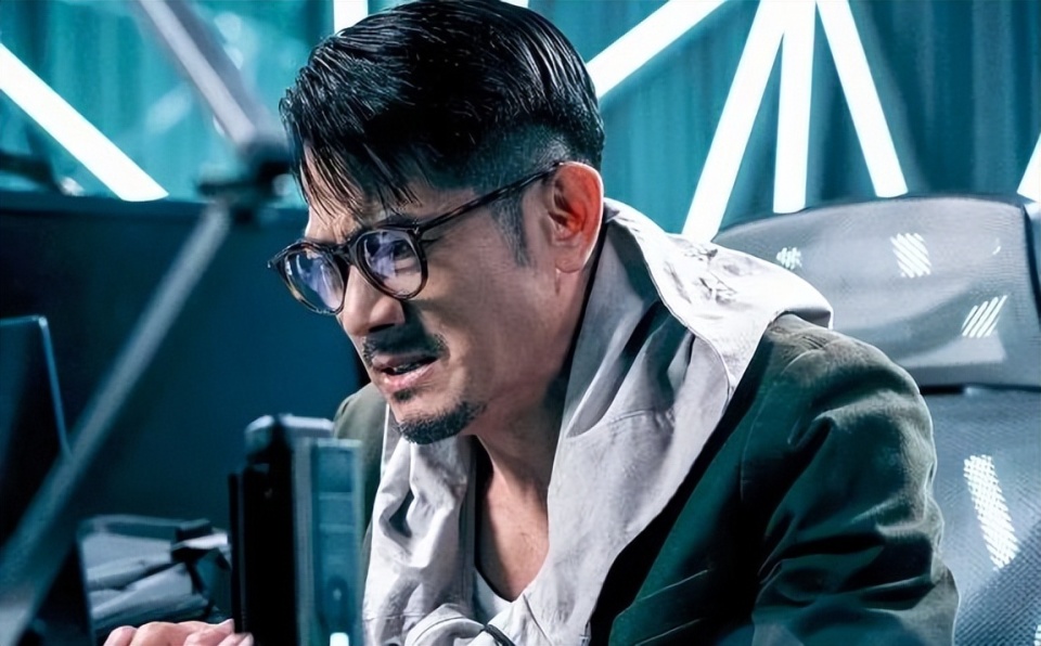 郭富城再次"惨败",新电影首日票房不到200万_腾讯新闻