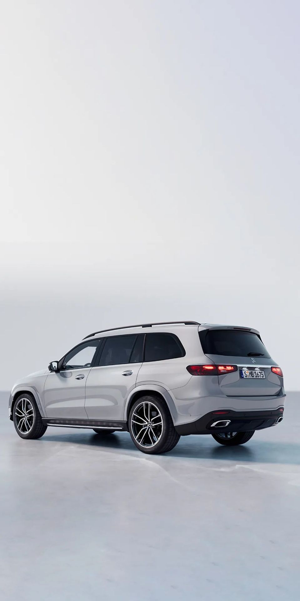 手机壁纸,点击图片,长按保存图片,在手机"设置"中添加成桌面或锁屏