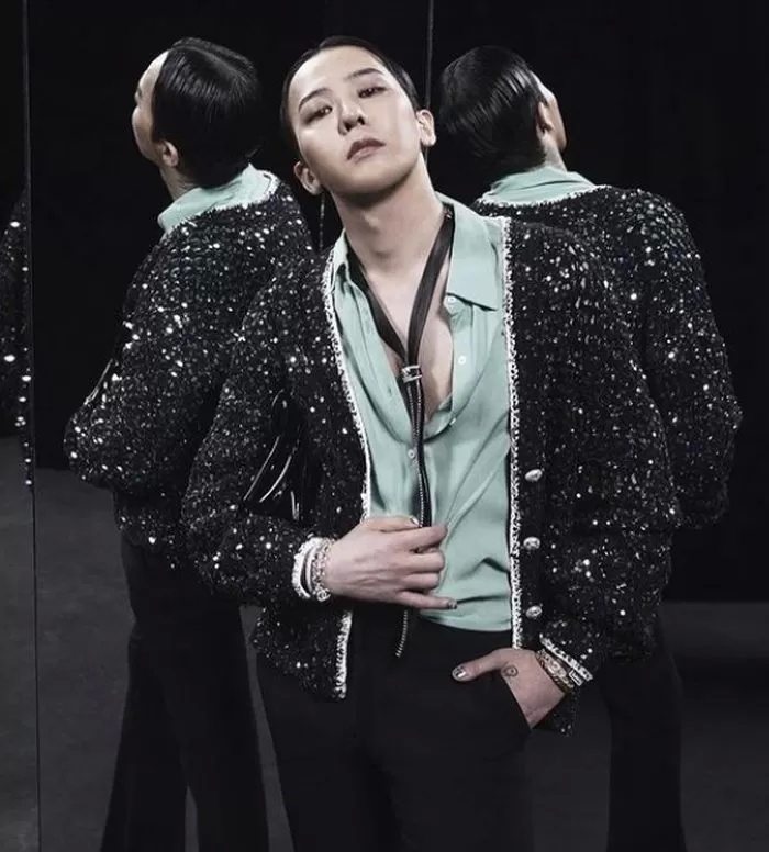 在最近接受《时尚芭莎》杂志采访时,权志龙透露了他未来的活动计划.