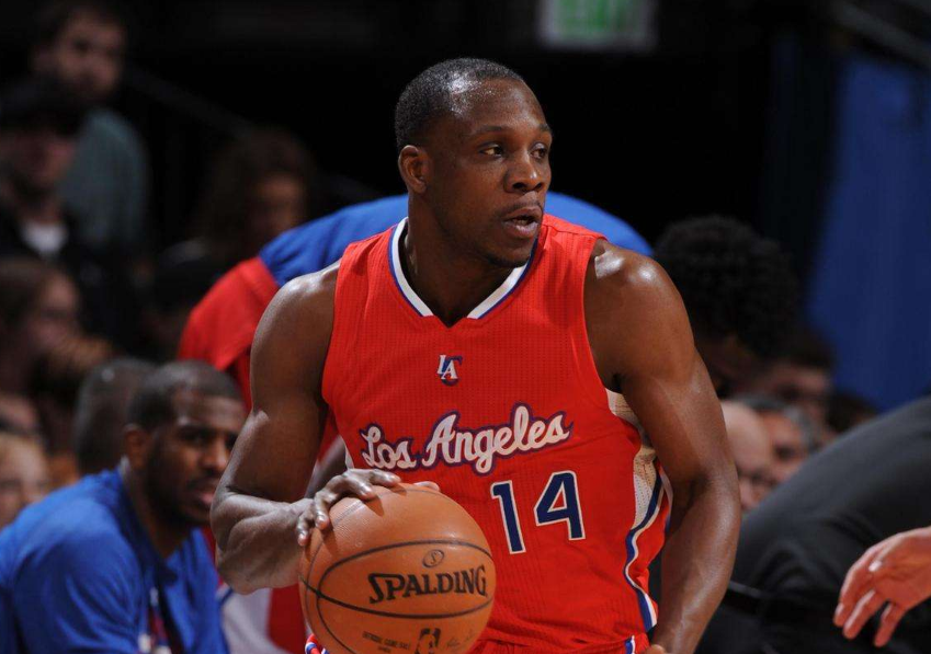 他在广东队拿到cba首冠,却是辽宁队史第一外援,和娇妻相恋12年