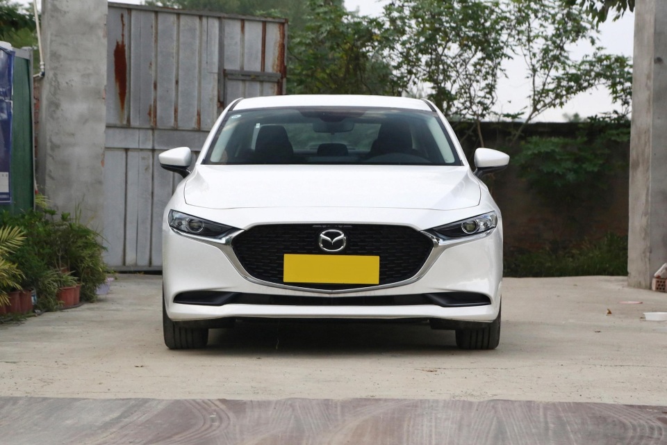 0l车型限时售8.99万起,马自达3 昂克赛拉值不值得买?