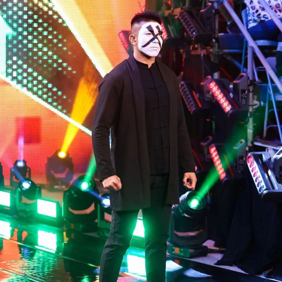 王彦博场边观战