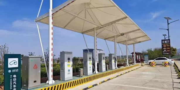 河南省境内高速服务区实现充电站全覆盖