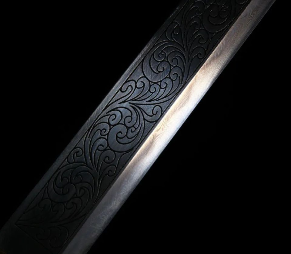 尉迟真金手中的极品宝刀——精美霸气的大夏龙雀刀