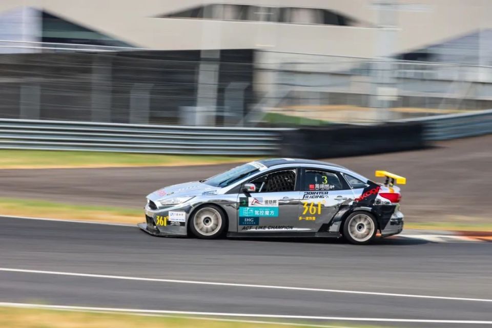 逆风前行，终迎绽放 NKODA HW POINTER RACING绍兴柯桥斩获桂冠_腾讯新闻