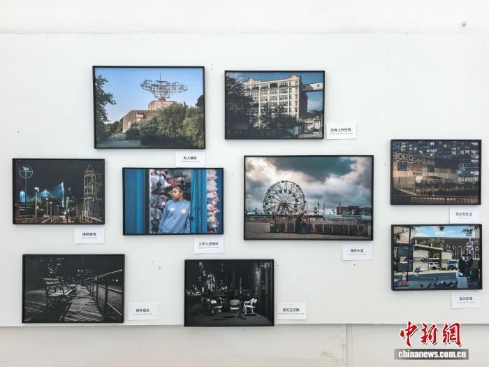 张姗姗《同时 暂时》亮相平遥国际摄影大展 探讨时空交错下的人与环境_腾讯新闻