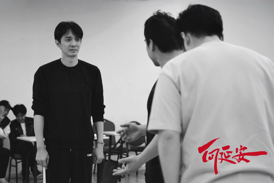 从《灵魂摆渡》到《向延安》，刘智扬的“非典型”主角之路_腾讯新闻