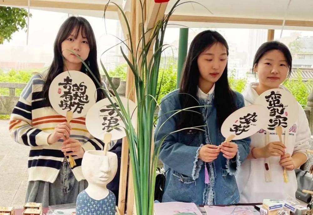 长江日报大武汉客户端5月4日讯(通讯员周思思)利用五一假期在武汉市