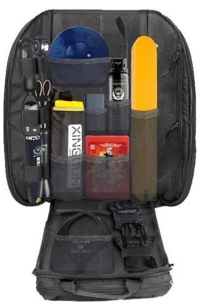 昆明警方上新"秘密装备" 多功能战术背包让战力升级