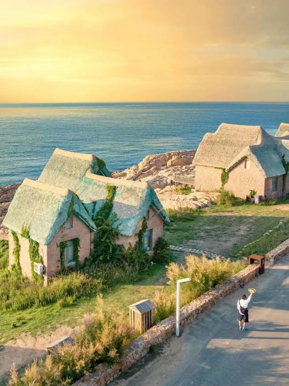 最早看到日出的地方,海鲜便宜到论盆装,一座来了就想定居的网红县城!