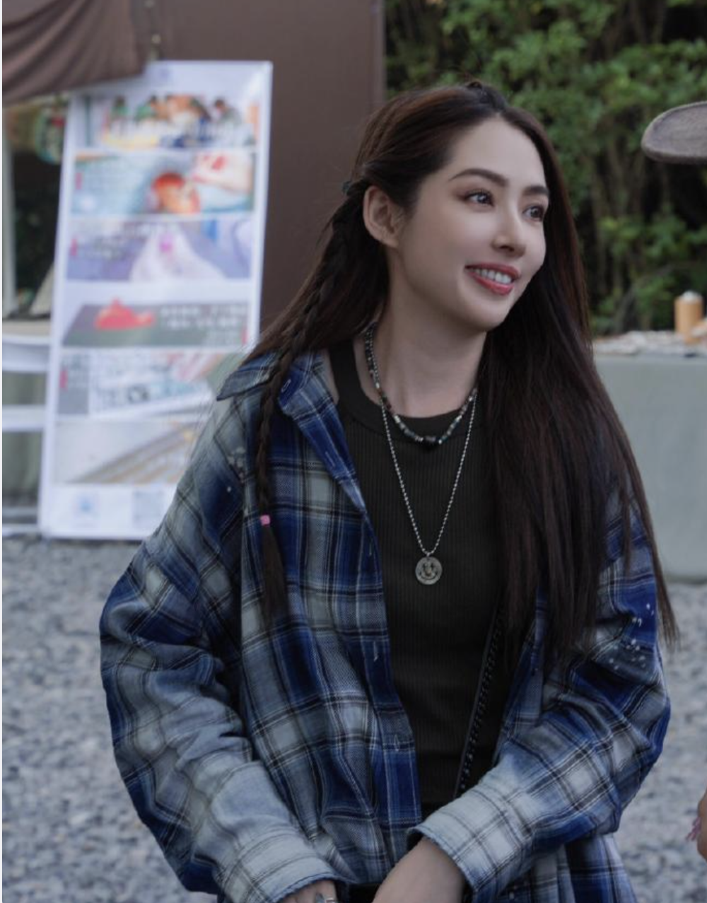 大理偶遇40岁郭碧婷:人群中美得「扎眼」,我直呼向佐有福气了