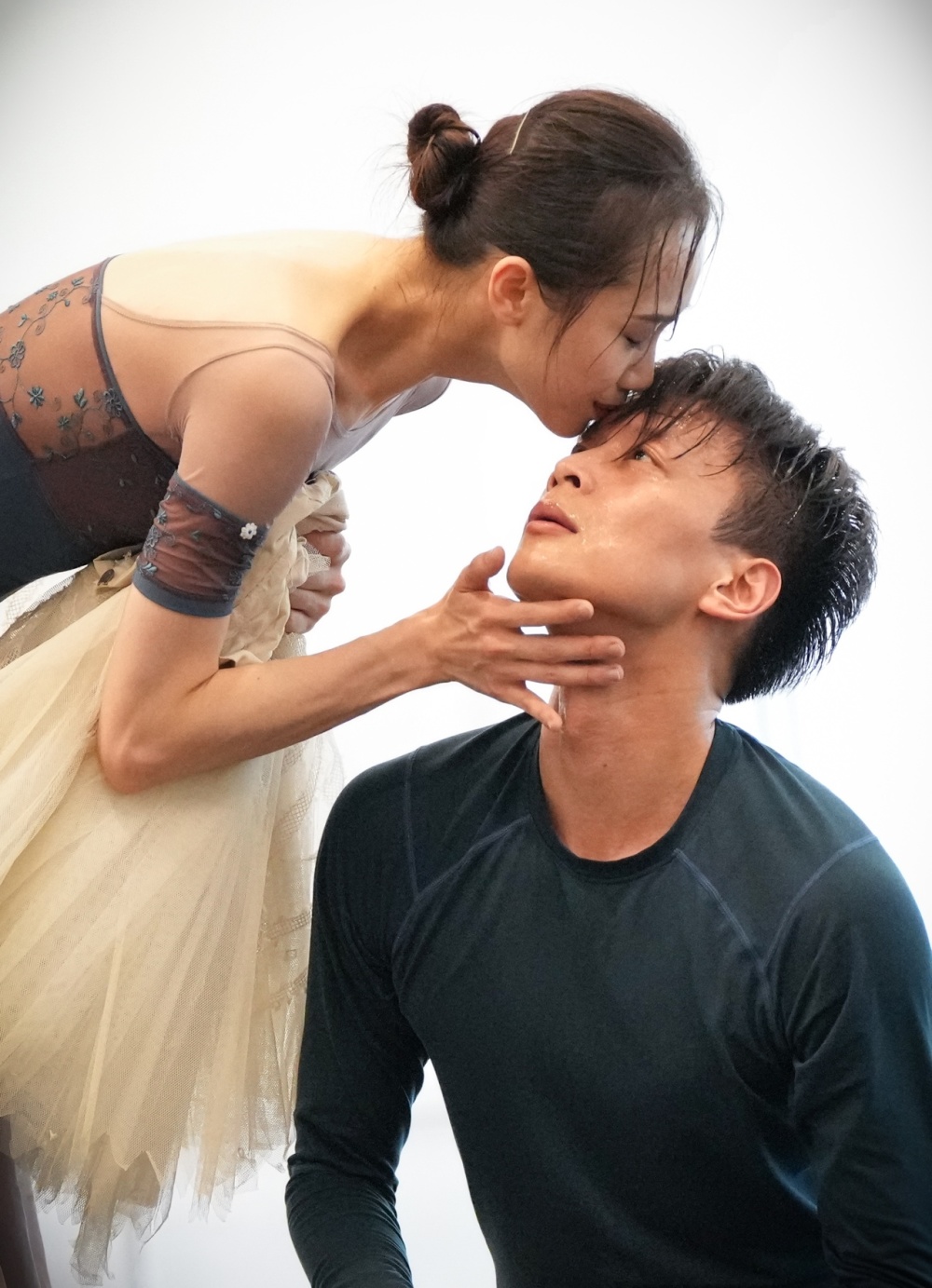 芭蕾舞剧歌剧魅影为什么很费鞋听吴虎生和戚冰雪聊幕后