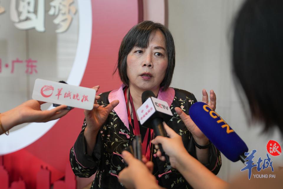 黄智贤:台湾不仅要"当归""必归",还要"早归"| 两岸同胞交流研讨活动