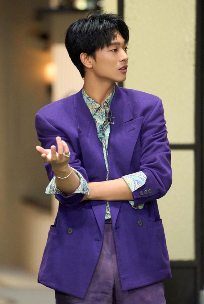 《大侦探9》第八案"黄金风暴"简介:随着新一轮投资风口的到来,海外币