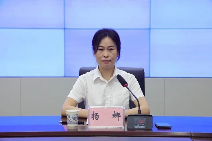 潜江就东荆河大桥相关热点进行新闻发布