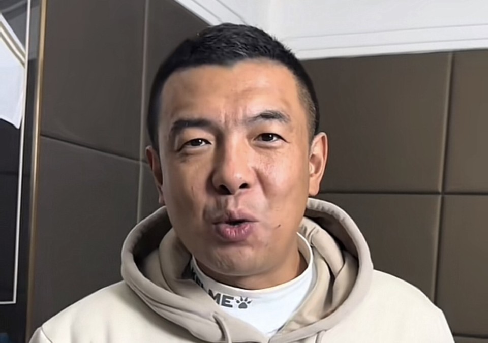 徐亮评国足胜泰国:打分的话勉强及格,能赢球更多是运气成分_腾讯新闻