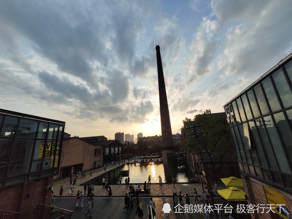 逛景德镇陶溪川,昔日破败的厂区,早已变身文创标杆_腾讯新闻