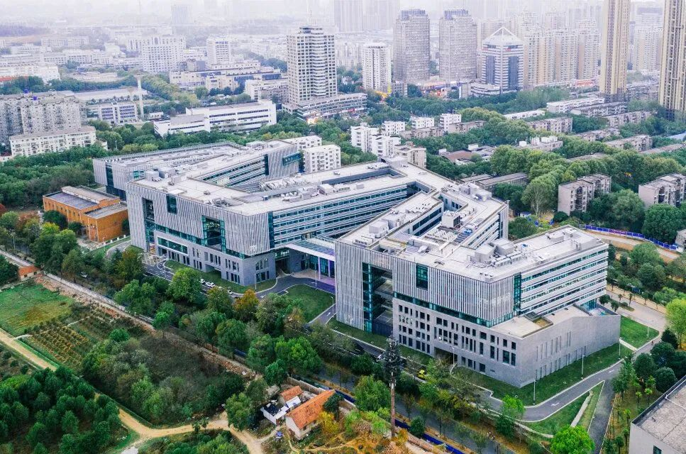 中州大学新校区图片