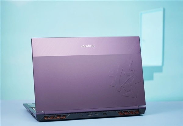 rtx 4060售价6999元 七彩虹将星x15 at游戏本图赏_腾讯新闻