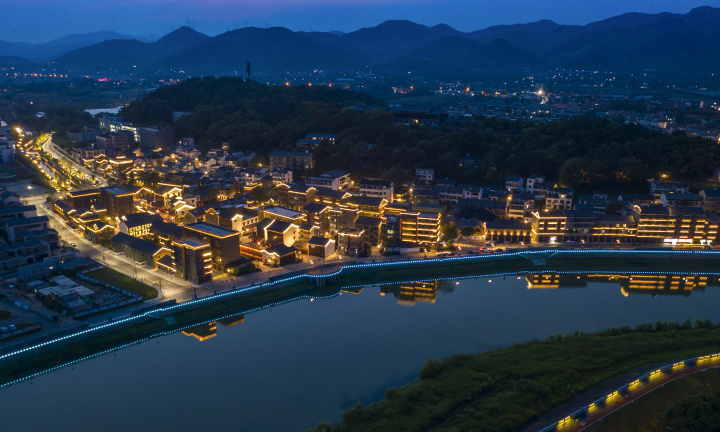 历史遗存蝶变,江南小镇滋味足,苕溪畔的瓶窑老街等你打卡