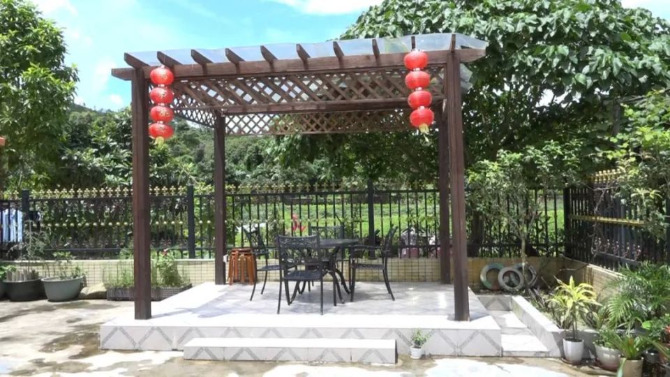 打造赤砂村,榄涌村,巽寮村,渔业村4个县级美丽庭院亮点村和5户县级