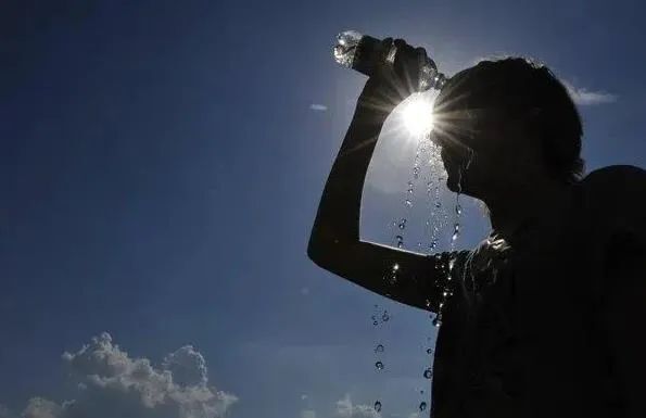 湖南连续发布高温黄色预警 最高气温达38℃左右