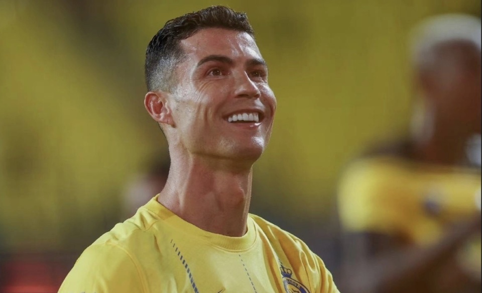 意味深长梅西视频解释后央视晒c罗帅照用青春爱着的人始终美好