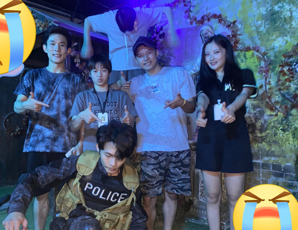 陈艾森衣服快被婵宝扯烂