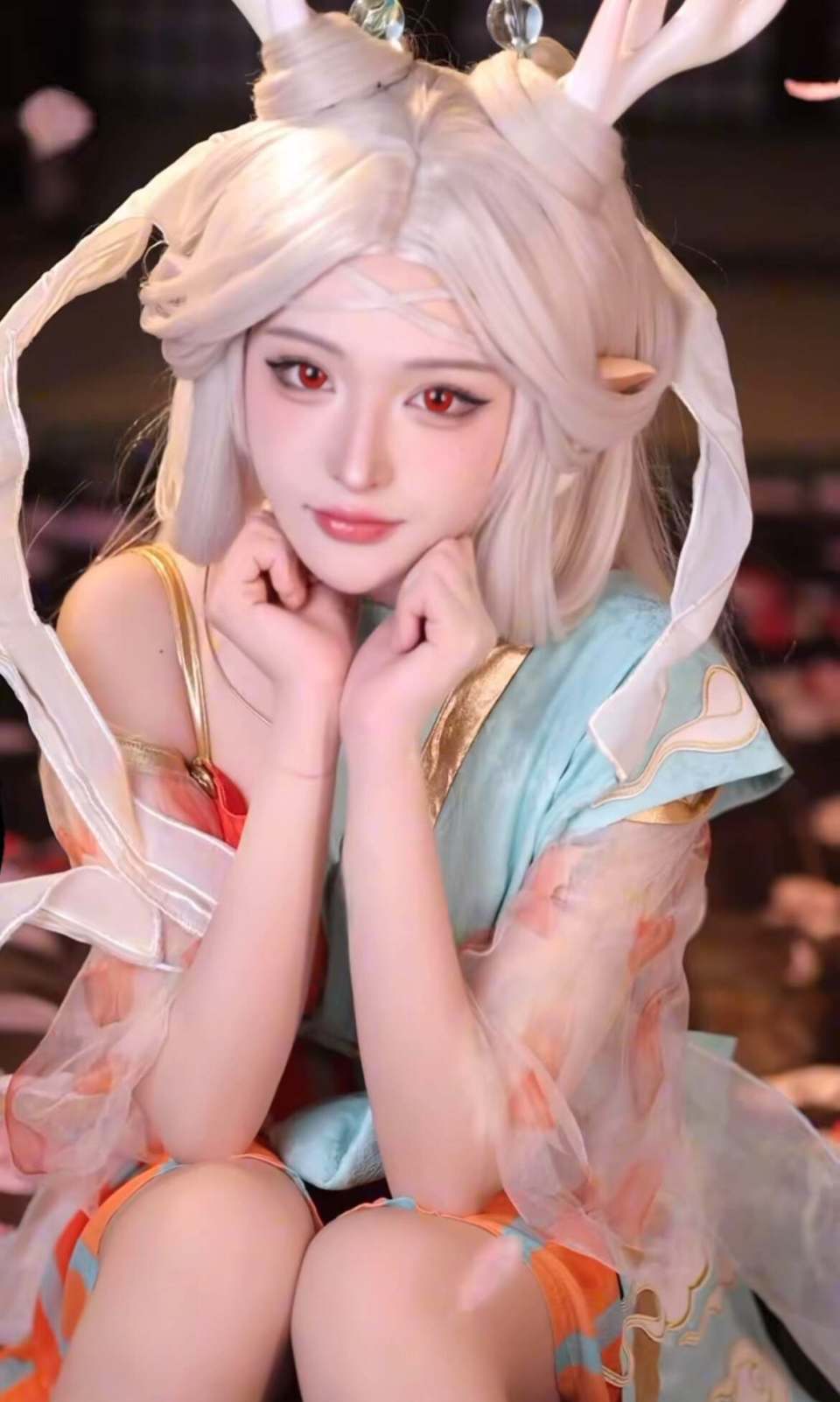 百万网红cos瑶妹遇见神鹿，造型还原度碾压baby，这个是真还原_腾讯新闻