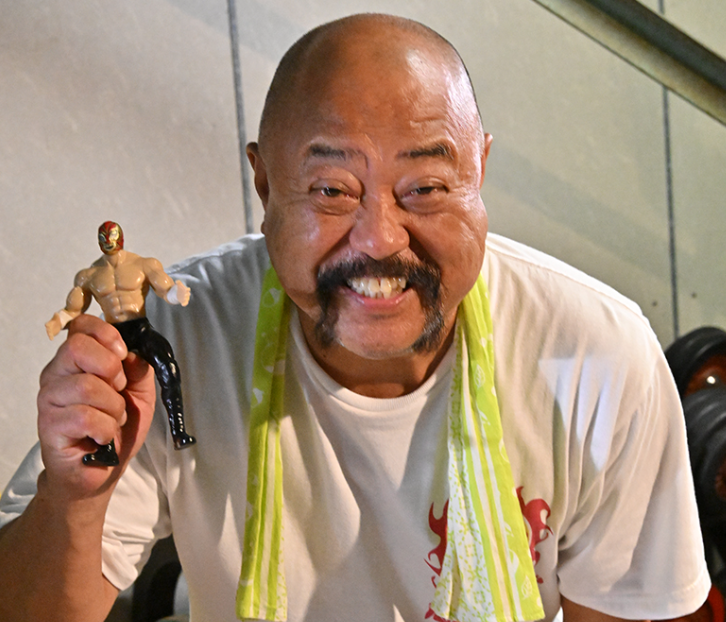 迪迦奥特曼粉丝等了20多年的查理迦总算回归了 可惜跑错棚子了_腾讯