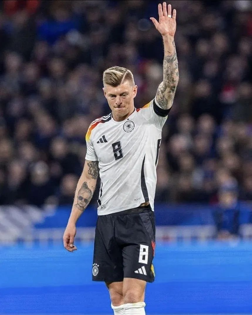 百发百中,克罗斯你确定要退役?