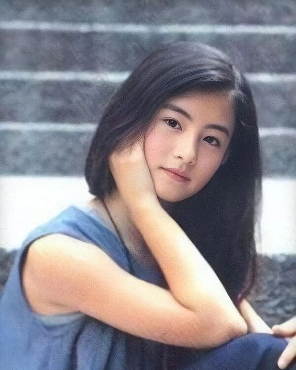 张柏芝疑怀四胎,现已停工休养,不生女儿不罢休到底是谁的执念?