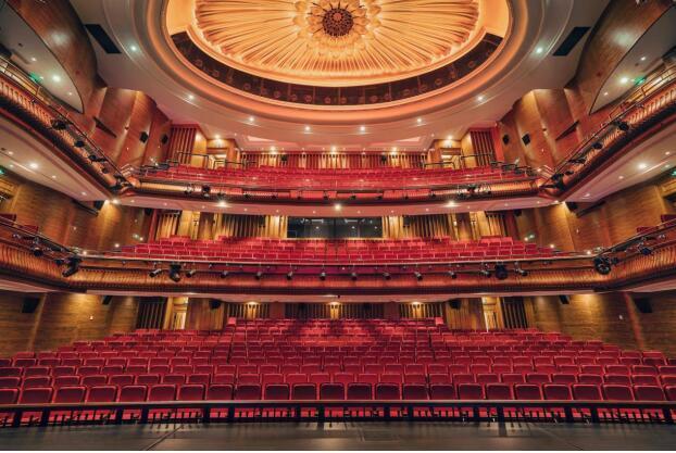 中国大戏院内景1月15日,演艺大世界原创音乐剧《夜半歌声》首轮演出