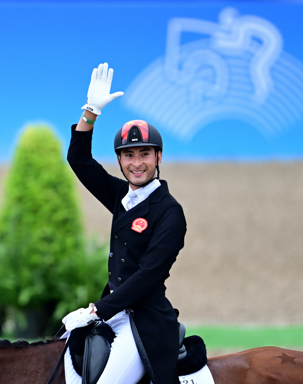 马术——中国选手华天亮相亚运马术赛场_腾讯新闻