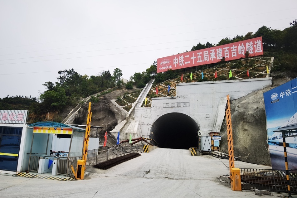 揭惠铁路普宁大坝段图片