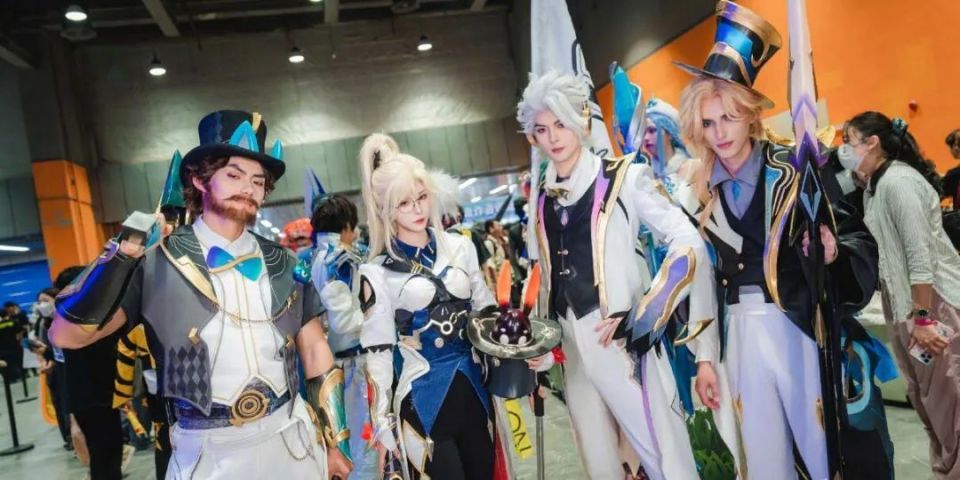 没想到,你们过节的时候都有好几幅面孔