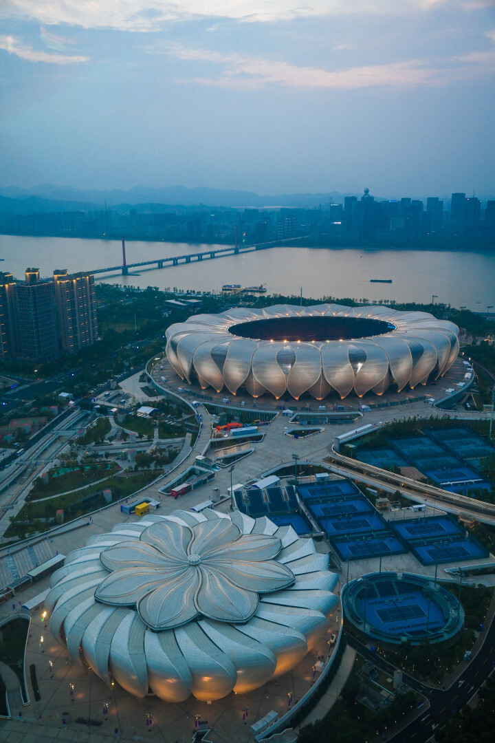 登顶杭州之门鸟瞰亚运之城